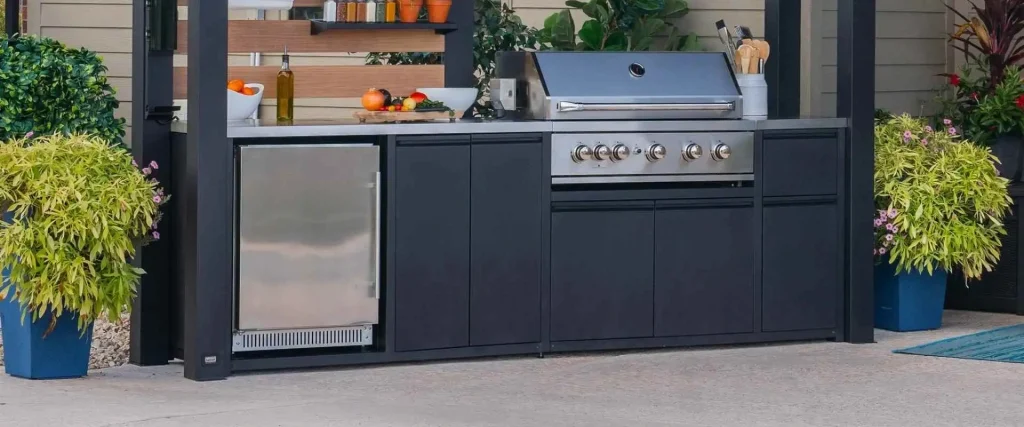 outdoor kitchen with grill